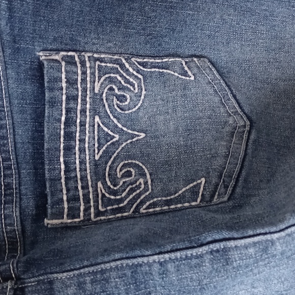 RAVE R4R JEANS WOMAN'S  MNI DENIM SKIRT. SIZE 11. COLOR BLUE. - Picture 15 of 16